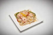 Fried rice with shrimp, eggs and vegetables
