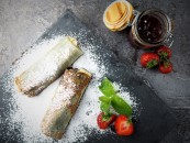 Pancake with strawberry jam (1pc)