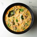 Tomka soup with rice pasta