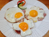 Ham and eggs