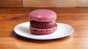 Raspberry macaron