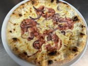 Alaska pizza